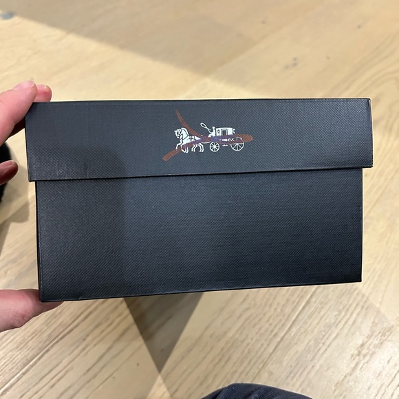 New with box Coach Men’s size 8 Black Sig Pool Slide with Shearling - Picture 5 of 6